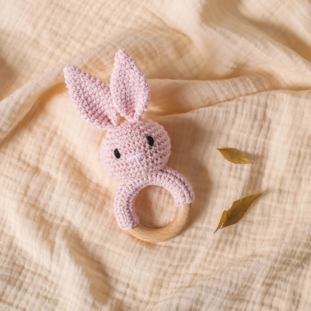 Hochet crochet lapin - présentation complète du produit