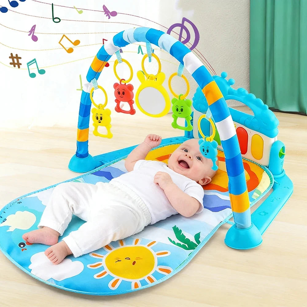 Tapis d'éveil - bébé allongé sur le dos en train de jouer