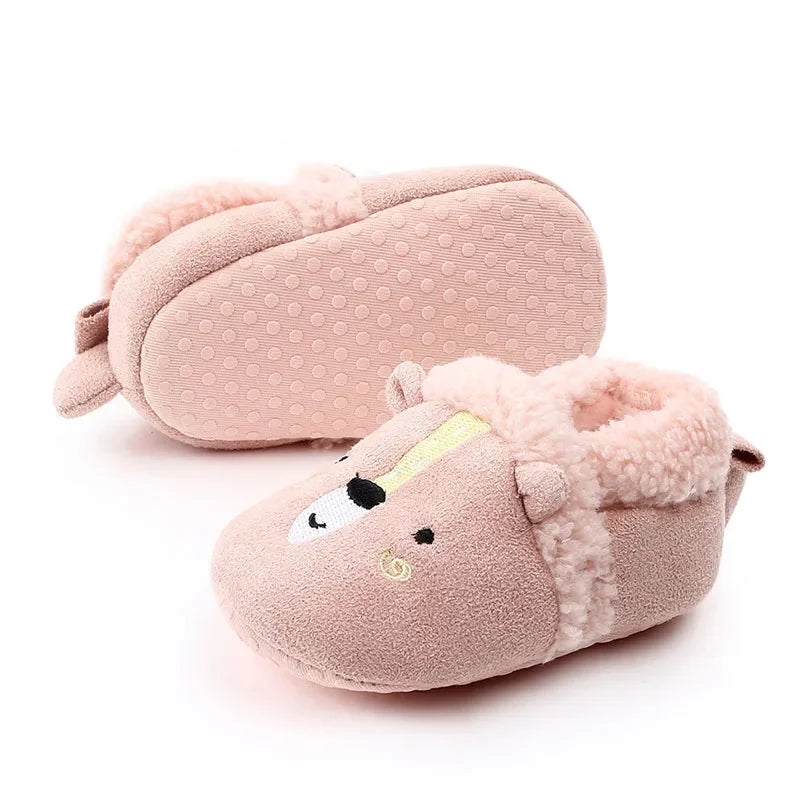 Chaussons peluche bébé pour l'hiver
