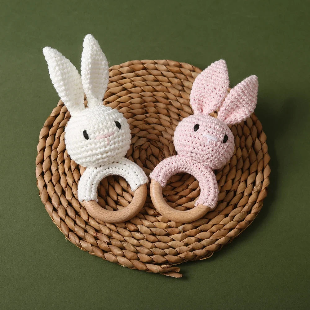 Hochet crochet lapin - fait main en coton crocheté